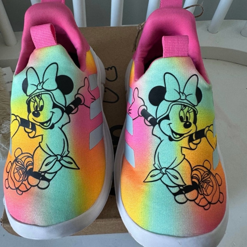 Kids adidas MONO fit sneakers